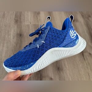 SOLD - Under Armour Curry 10 men basketball shoes size 10 NWT